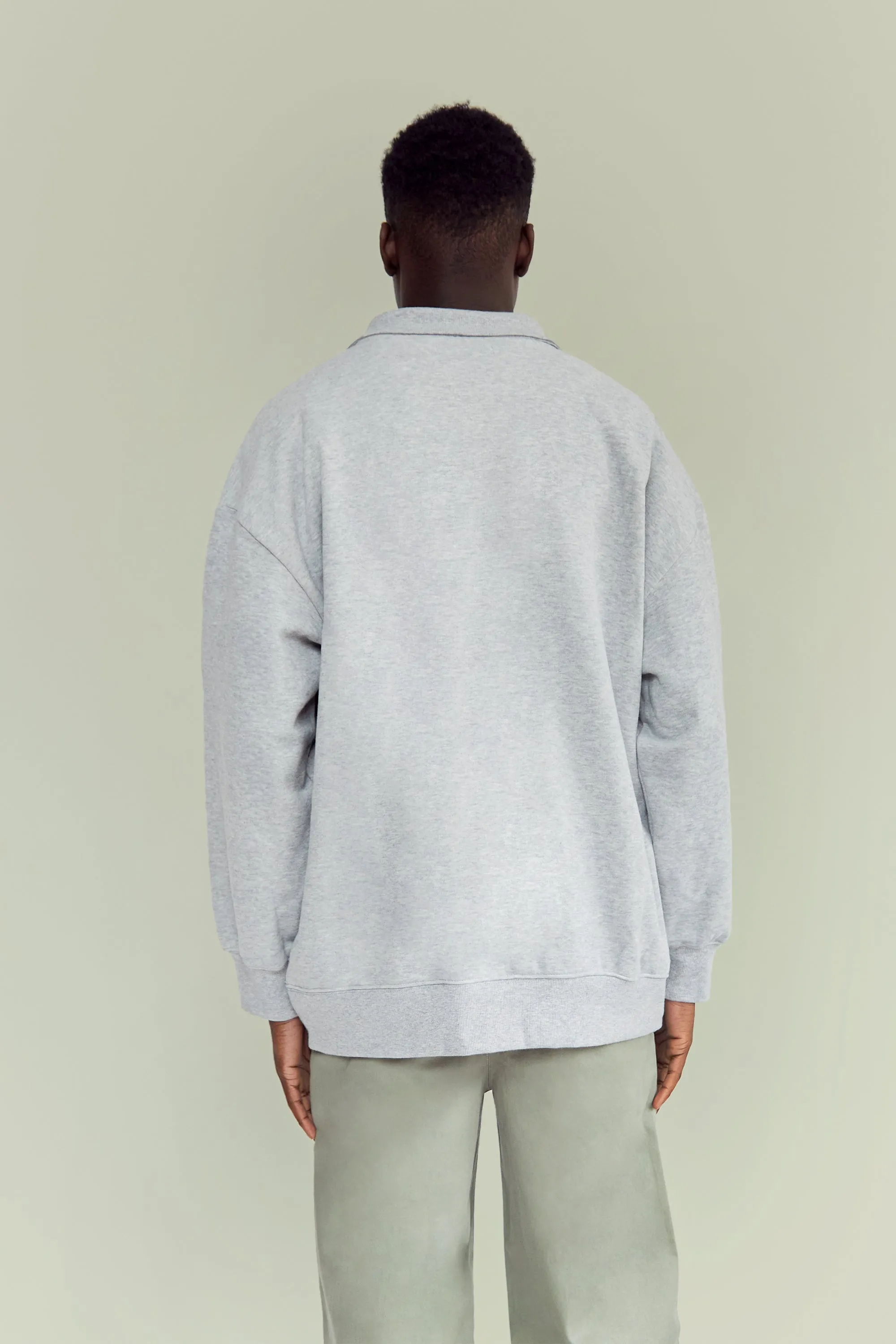 COLLARED HALF-ZIP SWEATSHIRT