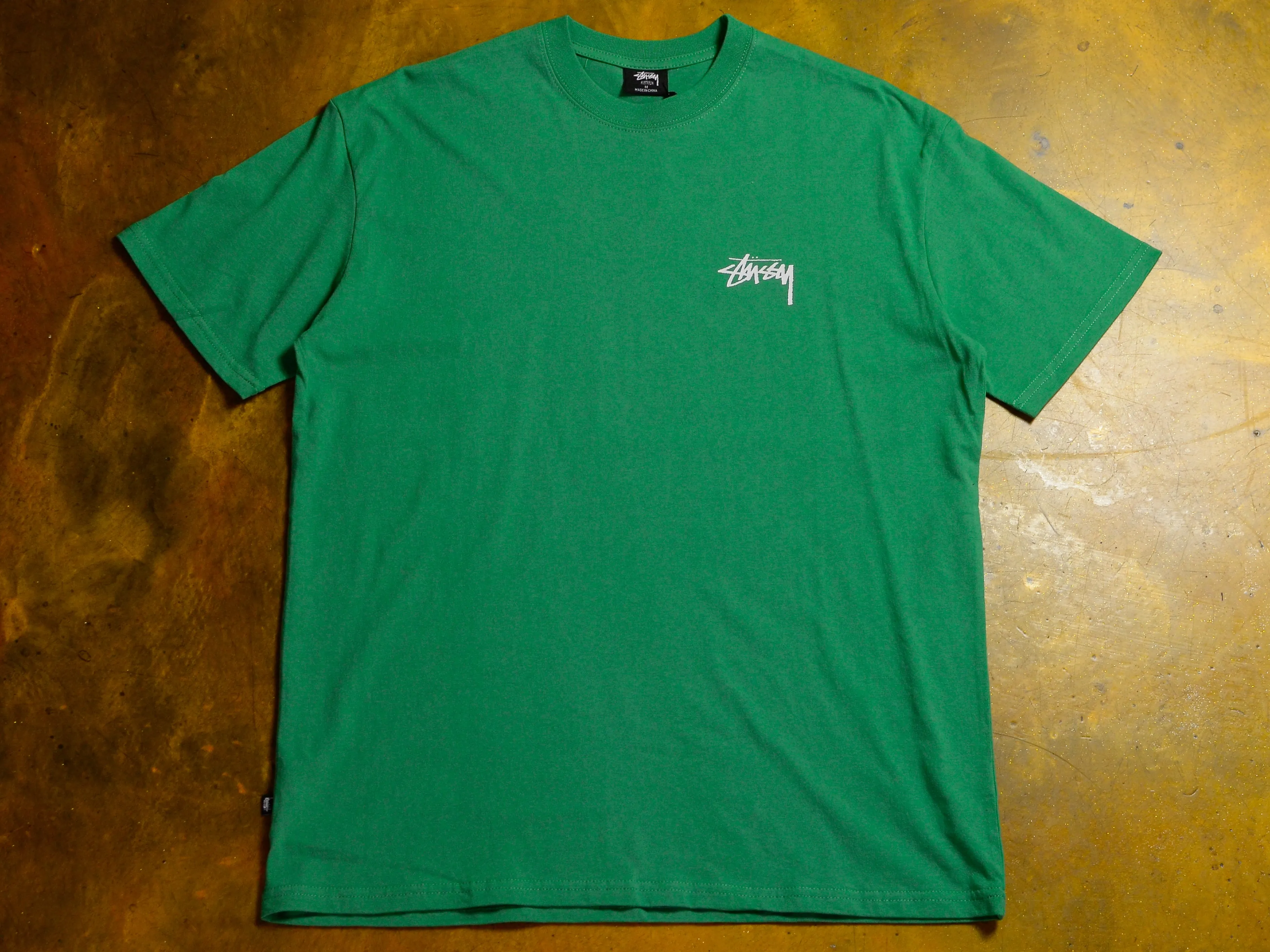 Gold Lion T-Shirt - Pine